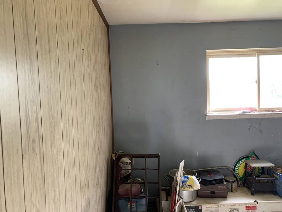 Bedroom before rehab, Taylor