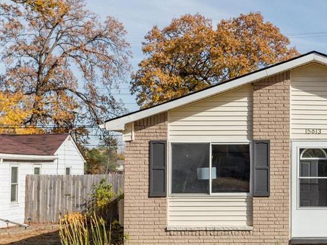 Exterior of a recently sold home in Taylor